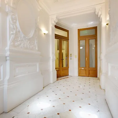 Haussmann 168 פריז