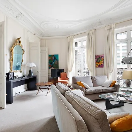 Haussmann 168 דירה